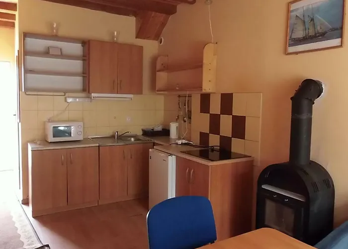 Apartamenty-domy Semesterbostad Lubiatowo (Pomerania)